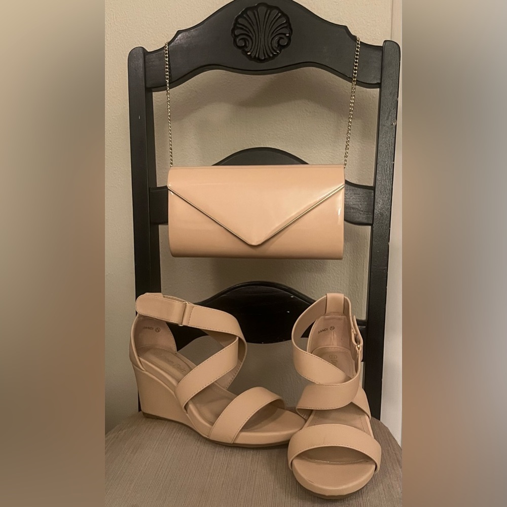 Purse and wedge heels